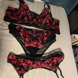 Torrid Curves Heart Printed Intimates Set
